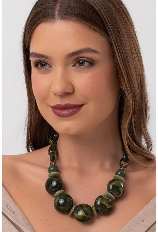 COLAR ESFERAS ACHATADAS COM ARGOLAS VERDE LABRAVA