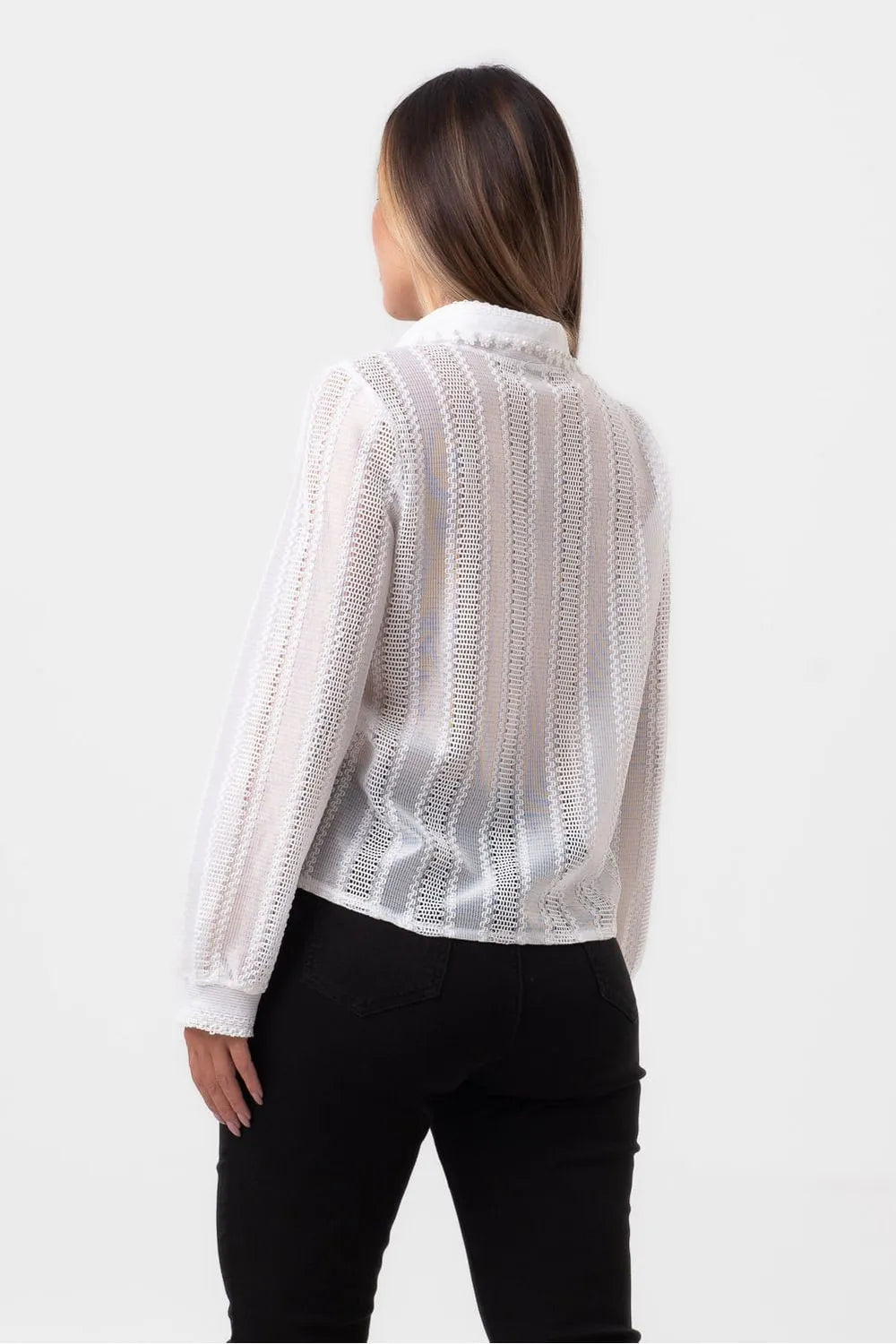 CAMISA MANGA LONGA DETALHE GOLA PEROLADA BRANCA