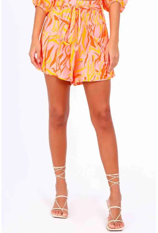 SHORTS NERVURAS LISTRAS ORGÂNICAS ALL IS LOVE