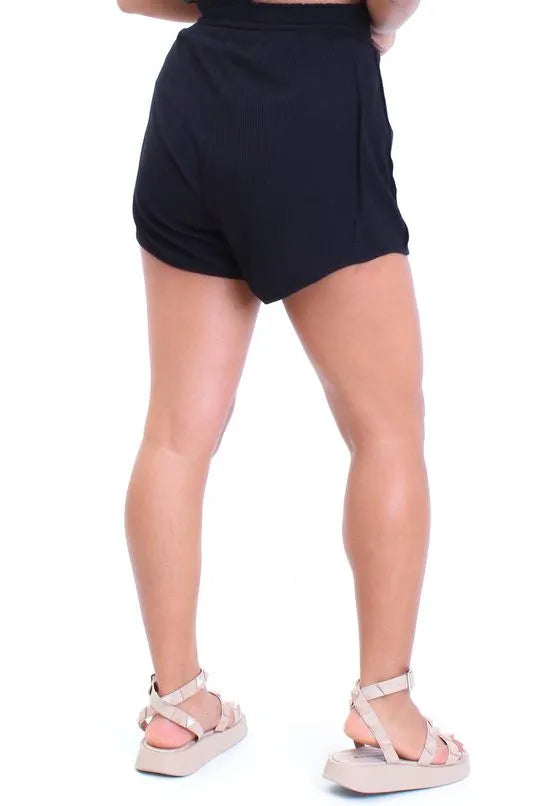 SHORTS CANELADA ALL IS LOVE