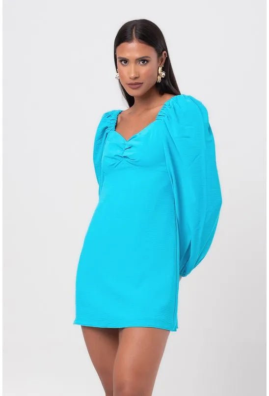 VESTIDO CURTO COM PREGAS BUSTO LANÇA PERFUME