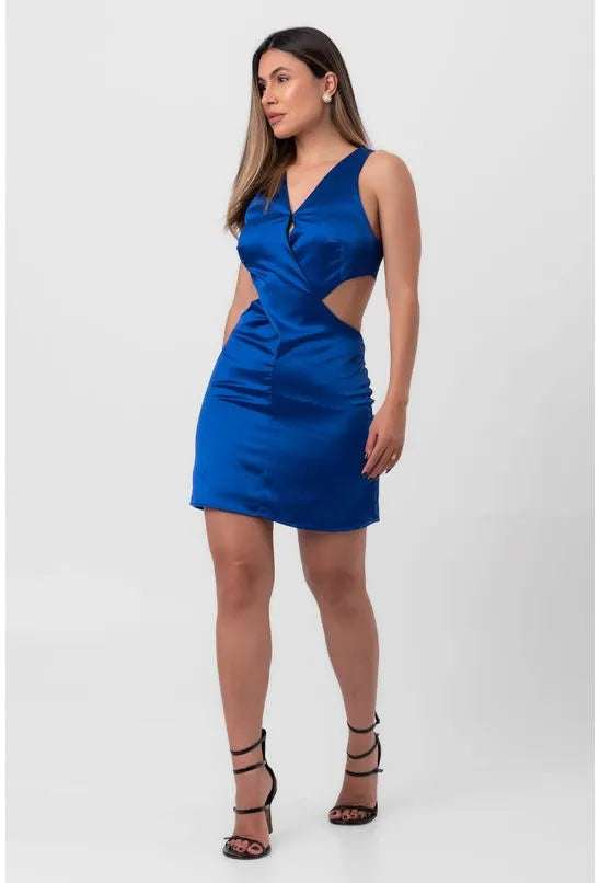 VESTIDO ACETINADO CURTO RECORTES TRIANGULARES AZUL LABRAVA