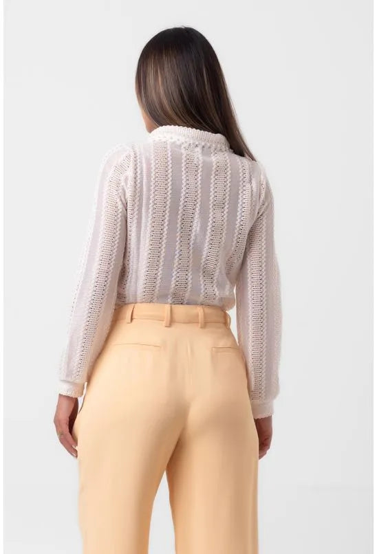 CAMISA MANGA LONGA DETALHE GOLA PEROLADA BEGE