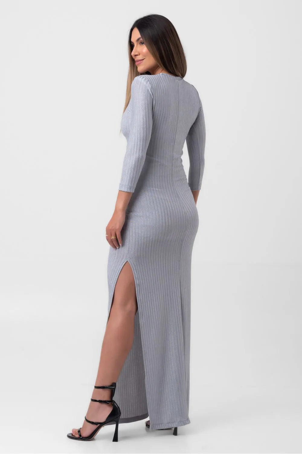 VESTIDO CANELADO SUPER MIDI FENDA ÚNICA PRATA LABRAVA
