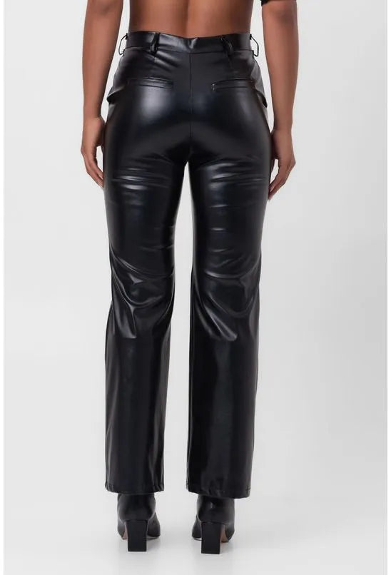 CALÇA DE COURO FLARE PRETA