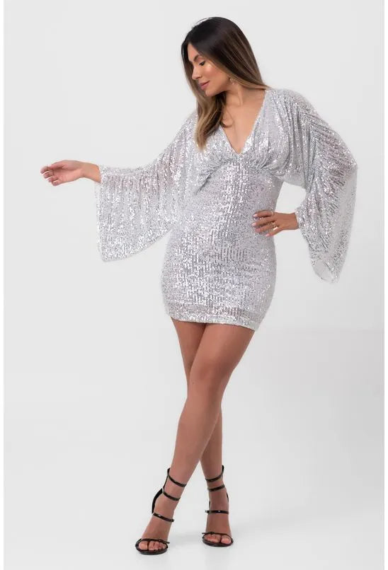 VESTIDO CURTO PREGAS PAETÊ PRATA LABRAVA