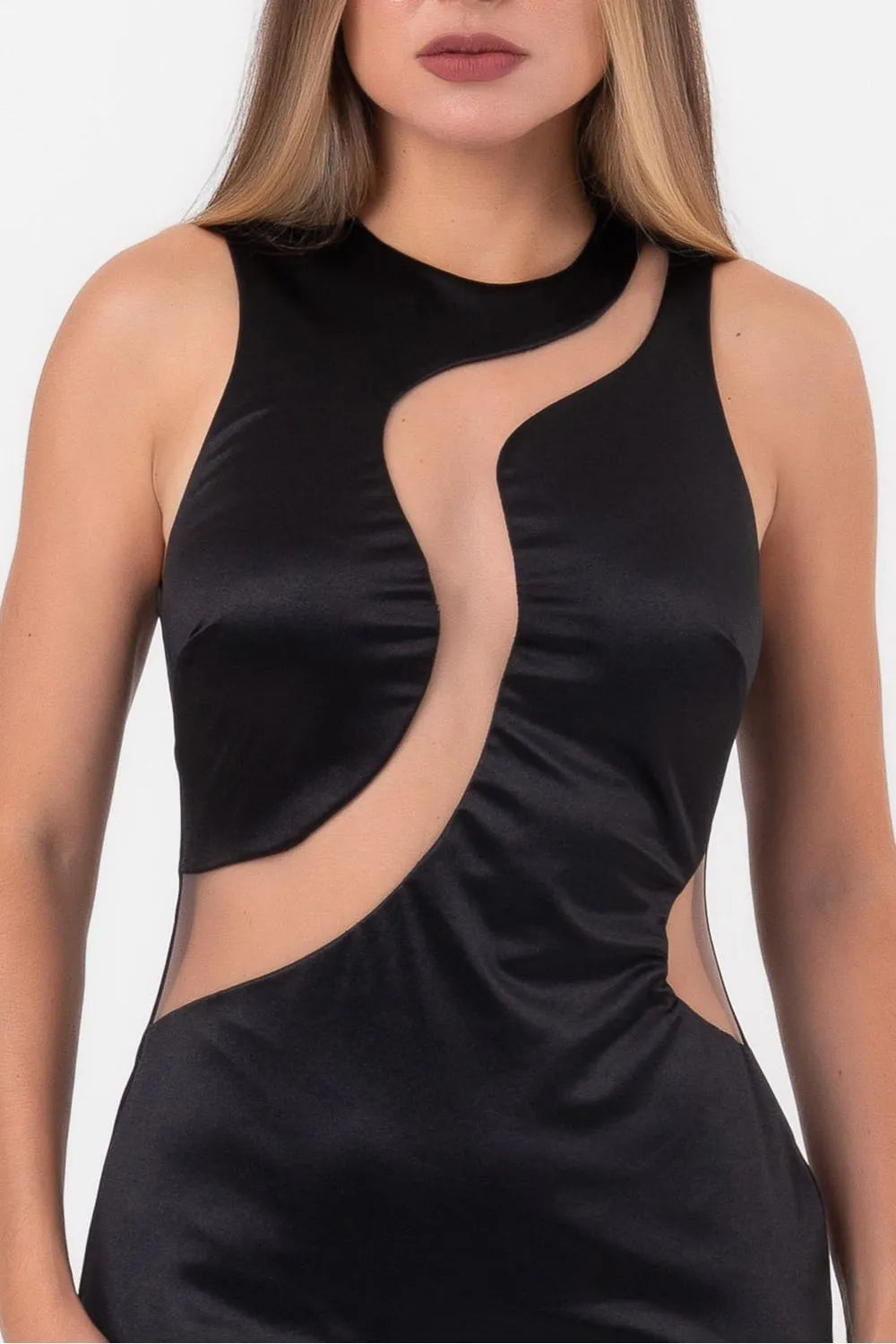 VESTIDO SATIN CURTO ONDULAÇÕES VAZADAS PRETO LABRAVA