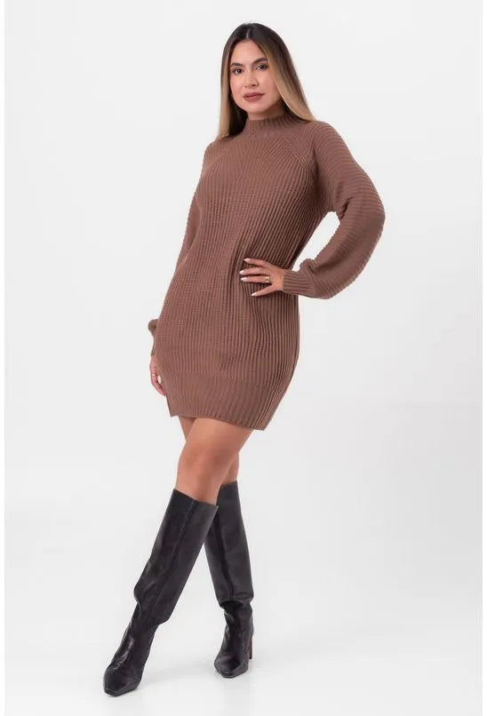 VESTIDO DE TRICÔ GOLA ALTA MARROM