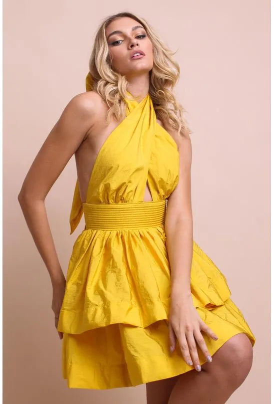 VESTIDO CURTO FRENTE ÚNICA LANÇA PERFUME