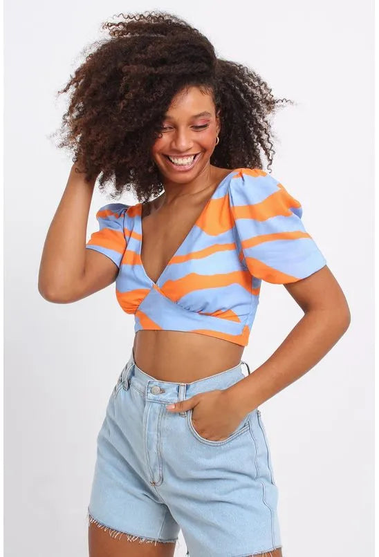 BLUSA CROPPED TERREMOTO DE COR PEQUIÁ