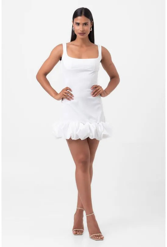 VESTIDO CURTO JUSTO COM BABADO BALONÊ BRANCO