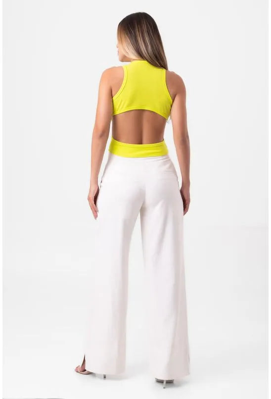 BLUSA REGATA DETALHE VAZADO VERDE FLUORESCENTE