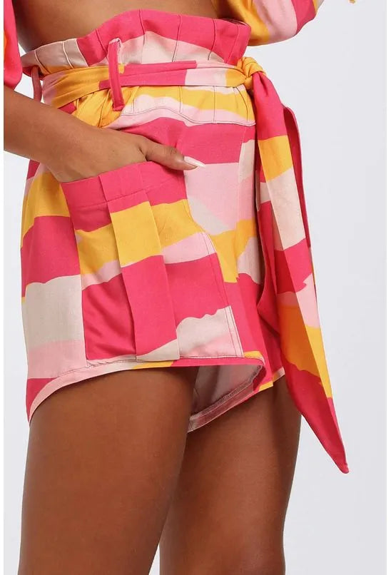 SHORTS NERVURAS LISTRAS CHIQUE ALL IS LOVE