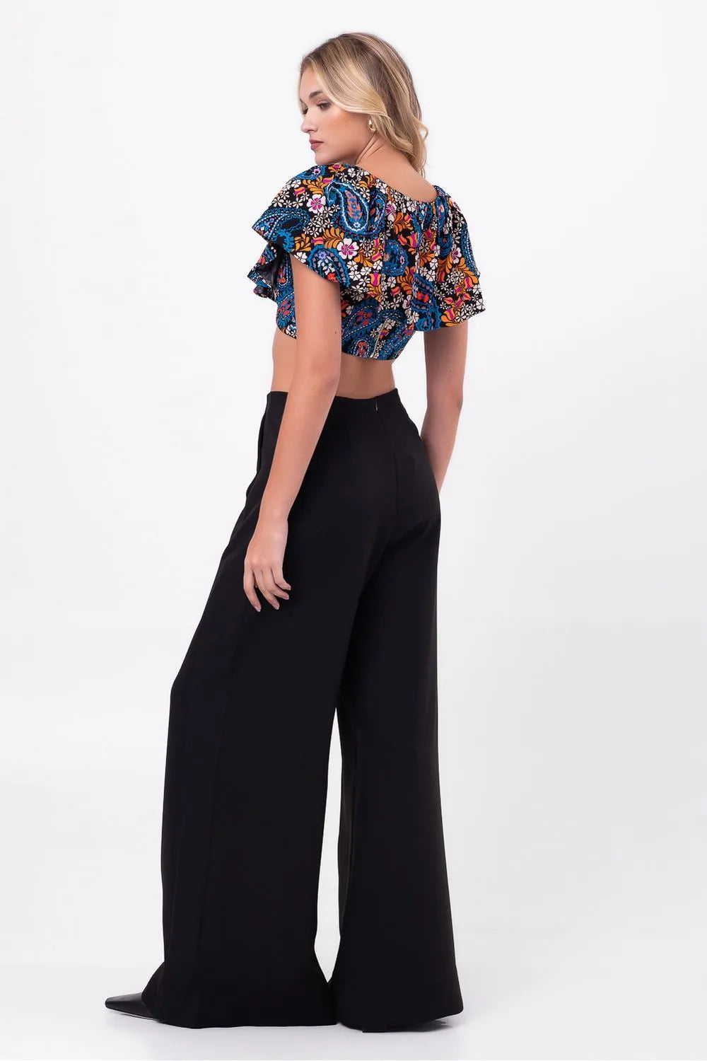 BLUSA CROPPED CONTRASTE PAISLEY PEQUIÁ