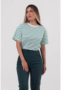 T-SHIRT BÁSICA LISTRADA VERDE