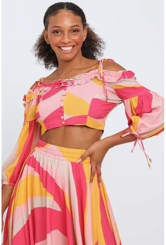 BLUSA CROPPED LISTRAS CHIQUE ALL IS LOVE