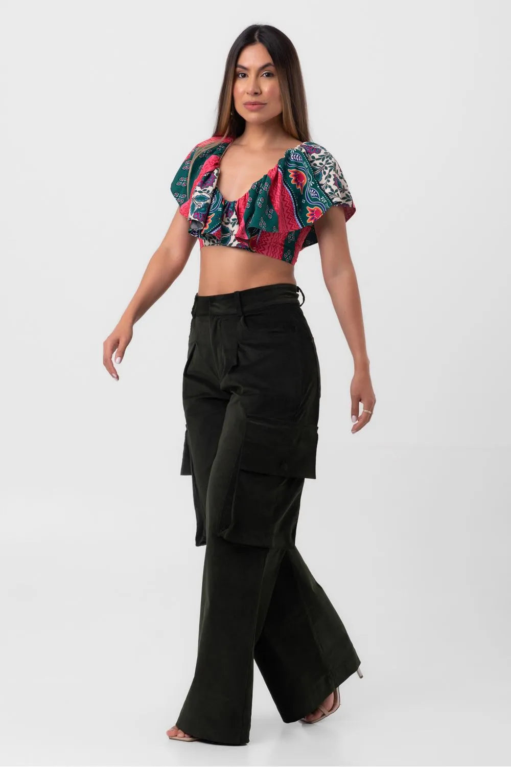 BLUSA CROPPED FLOR DE MANDALA PEQUIÁ