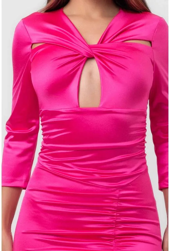 VESTIDO SATIN CURTO RECORTES ANGULARES ROSA LABRAVA
